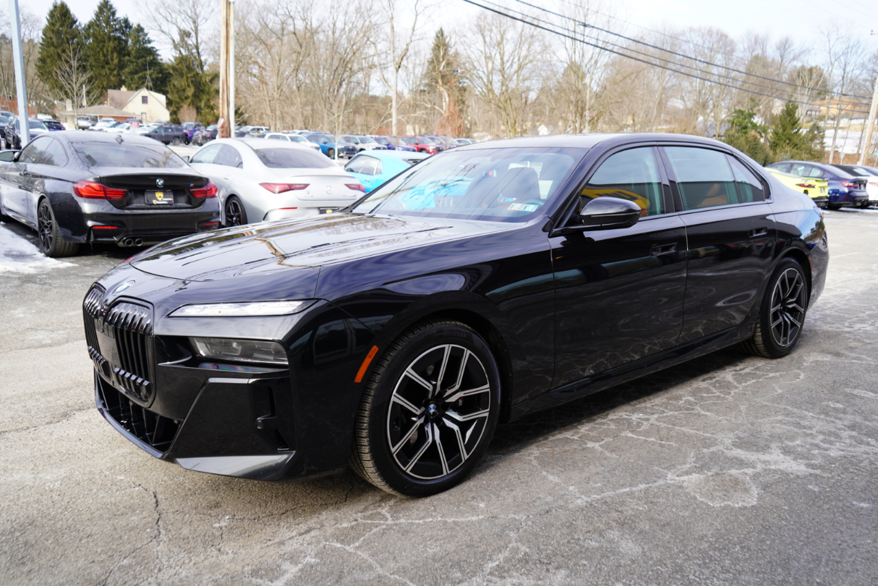 BMW 7 Series 760i xDrive Sedan 2023