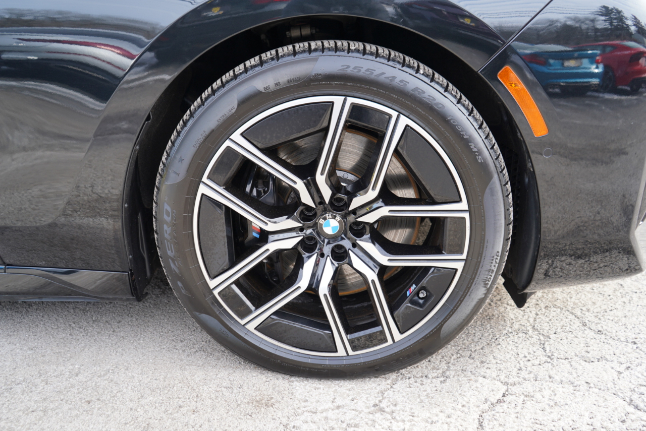 BMW 7 Series 760i xDrive Sedan 2023