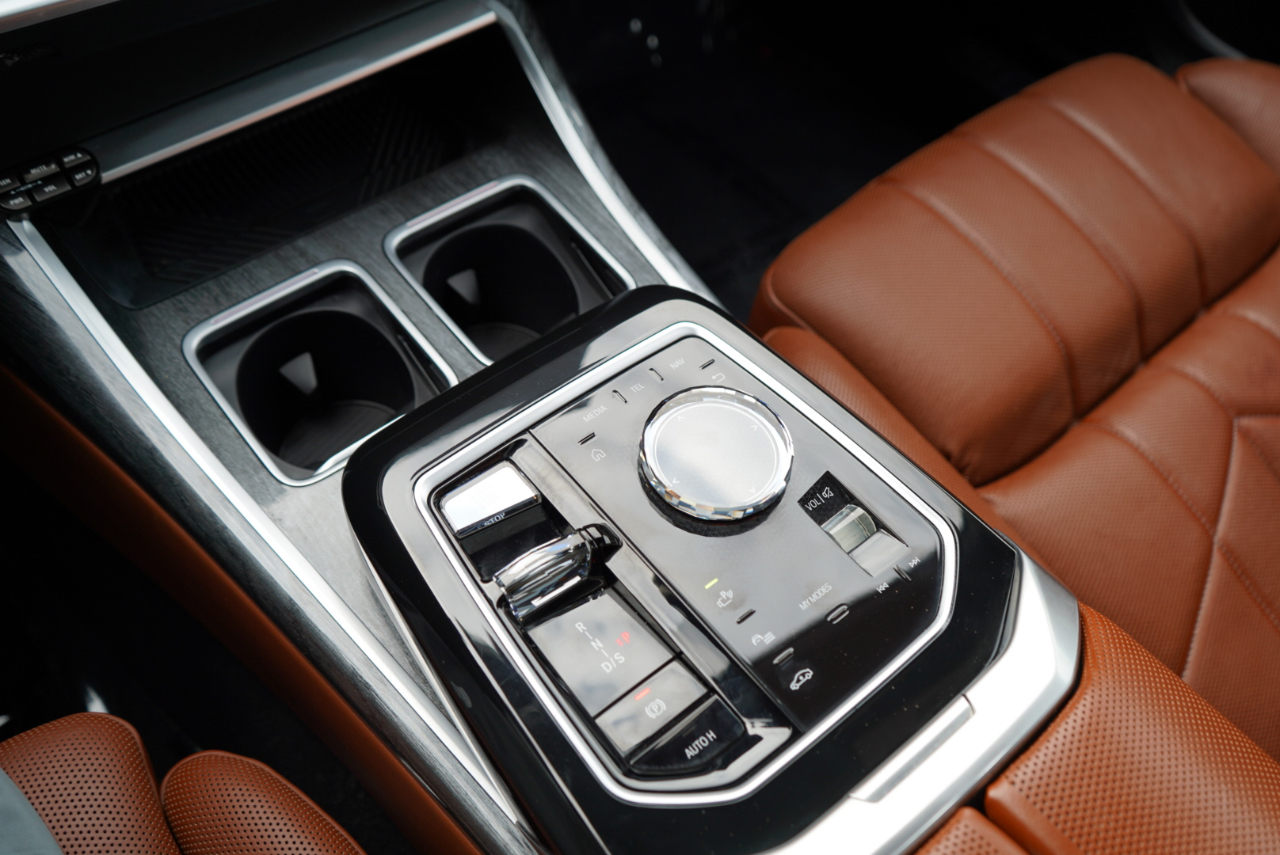 BMW 7 Series 760i xDrive Sedan 2023