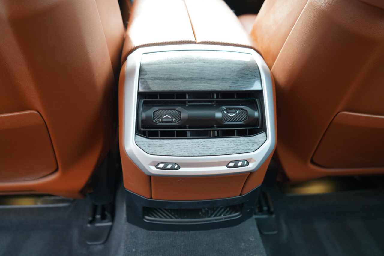 BMW 7 Series 760i xDrive Sedan 2023