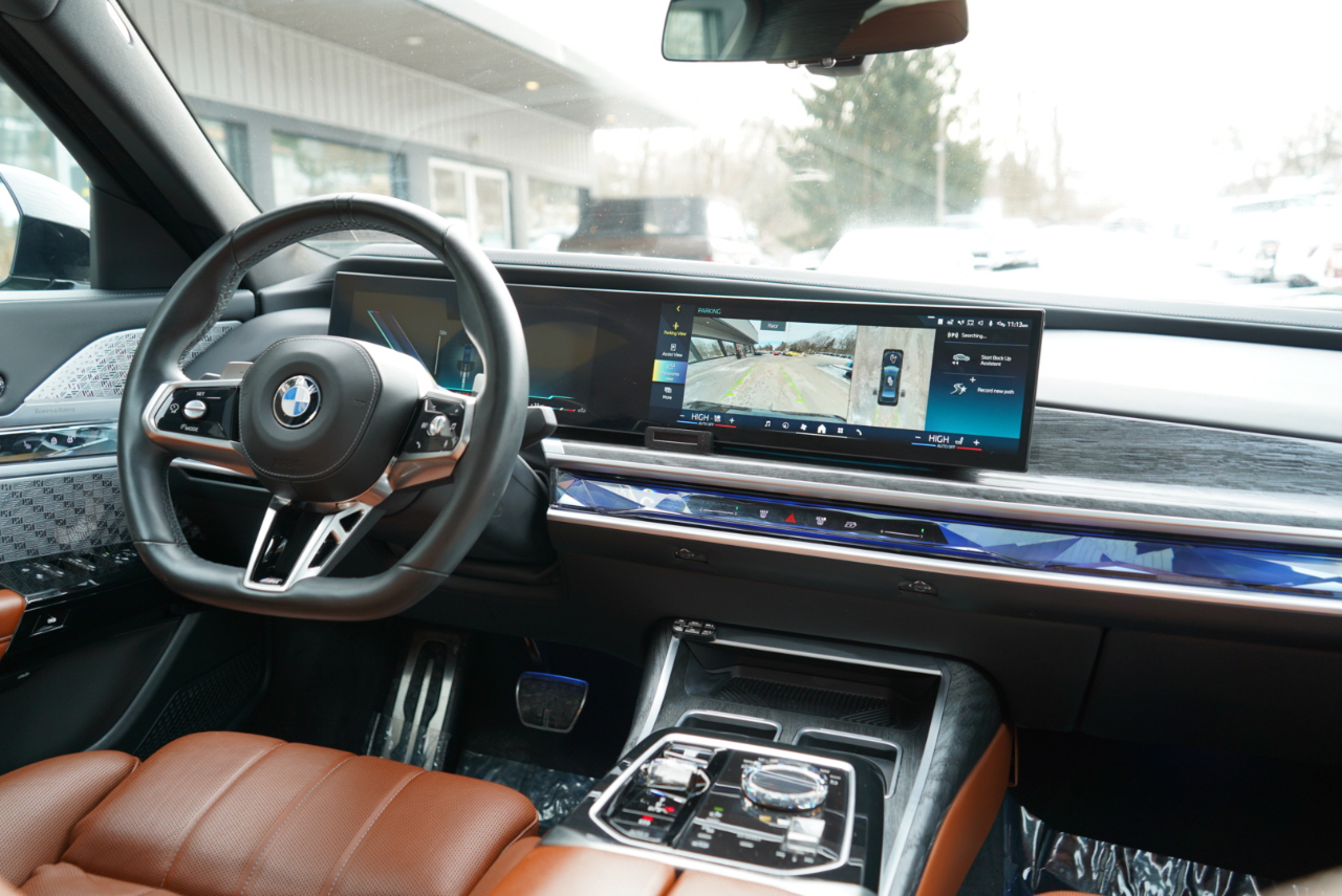 BMW 7 Series 760i xDrive Sedan 2023
