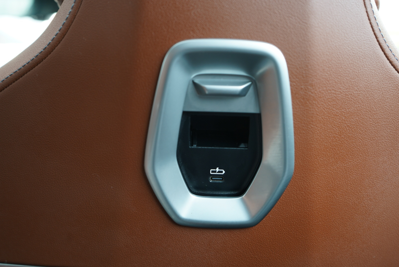 BMW 7 Series 760i xDrive Sedan 2023