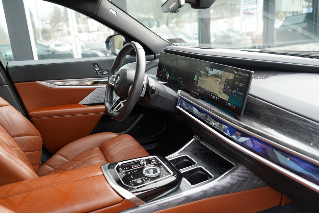 BMW 7 Series 760i xDrive Sedan 2023