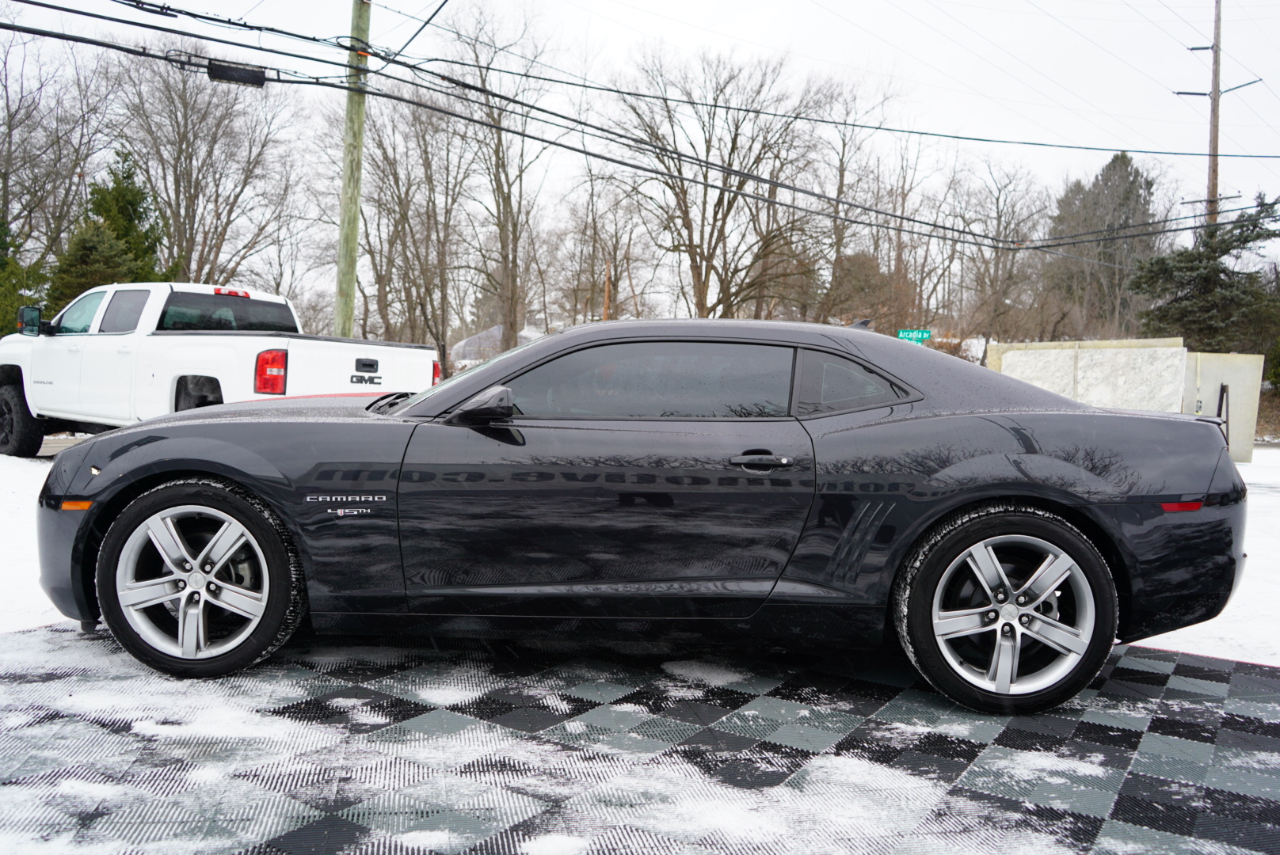 Chevrolet Camaro 2dr Cpe 2LT 2012