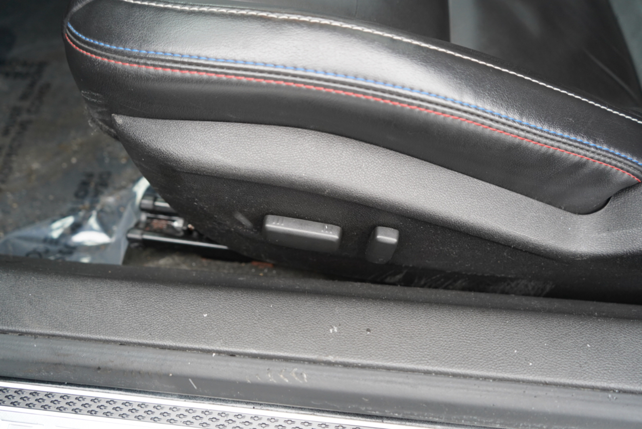 Chevrolet Camaro 2dr Cpe 2LT 2012