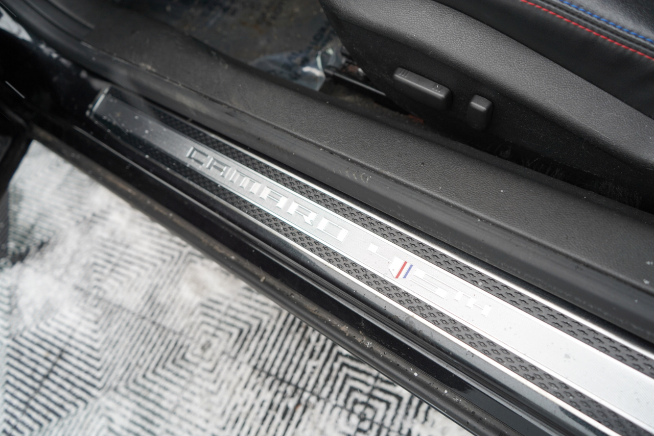 Chevrolet Camaro 2dr Cpe 2LT 2012