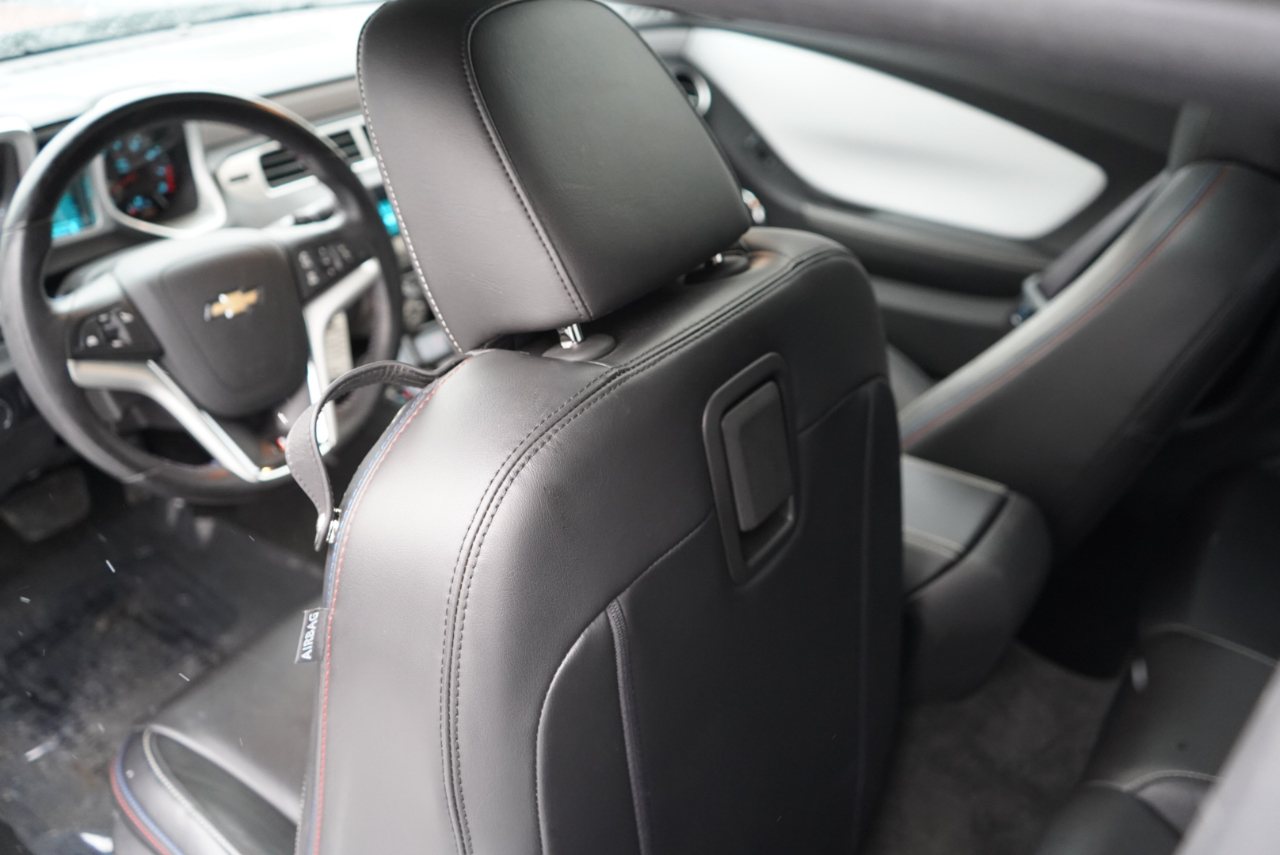 Chevrolet Camaro 2dr Cpe 2LT 2012