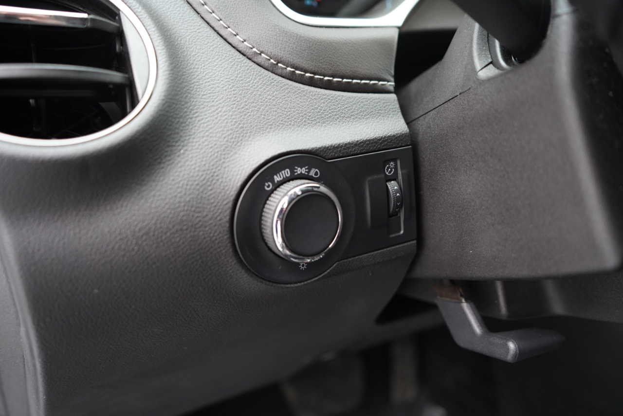 Chevrolet Camaro 2dr Cpe 2LT 2012