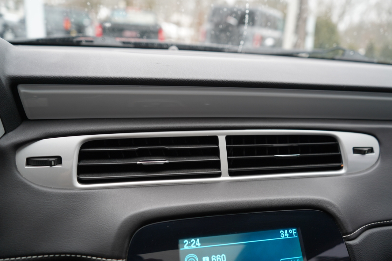 Chevrolet Camaro 2dr Cpe 2LT 2012