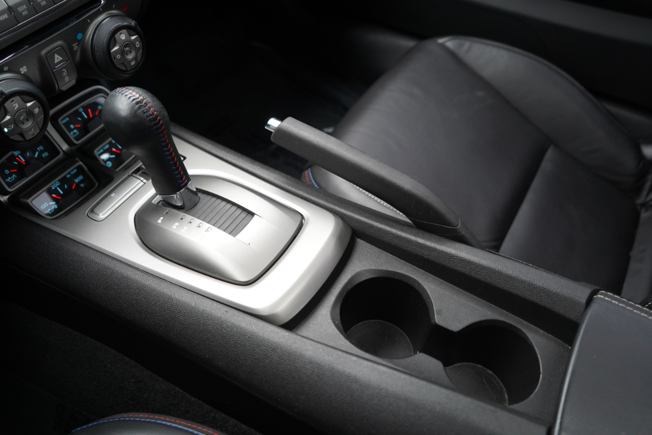 Chevrolet Camaro 2dr Cpe 2LT 2012