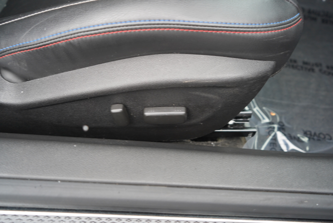 Chevrolet Camaro 2dr Cpe 2LT 2012