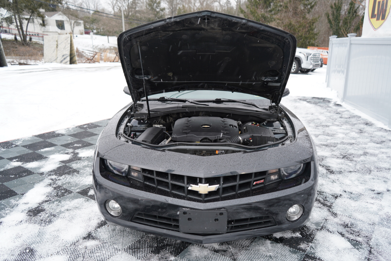 Chevrolet Camaro 2dr Cpe 2LT 2012