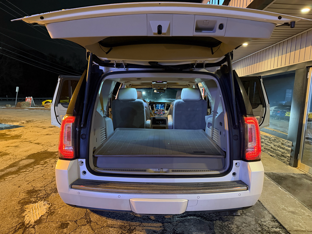 GMC Yukon 4WD 4dr Denali 2015