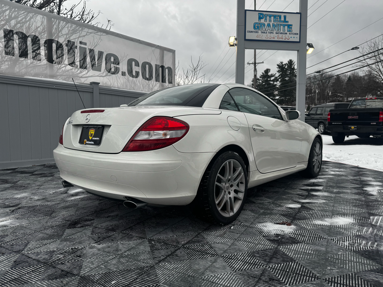 Mercedes-Benz SLK-Class 2dr Roadster 3.0L 2007