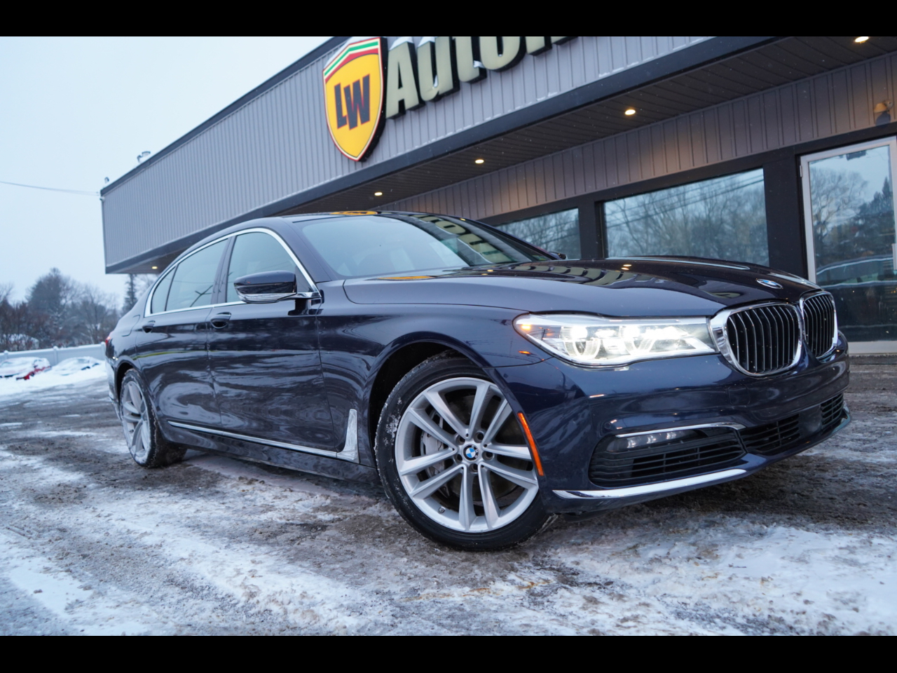 BMW 7 Series 750i xDrive Sedan 2018
