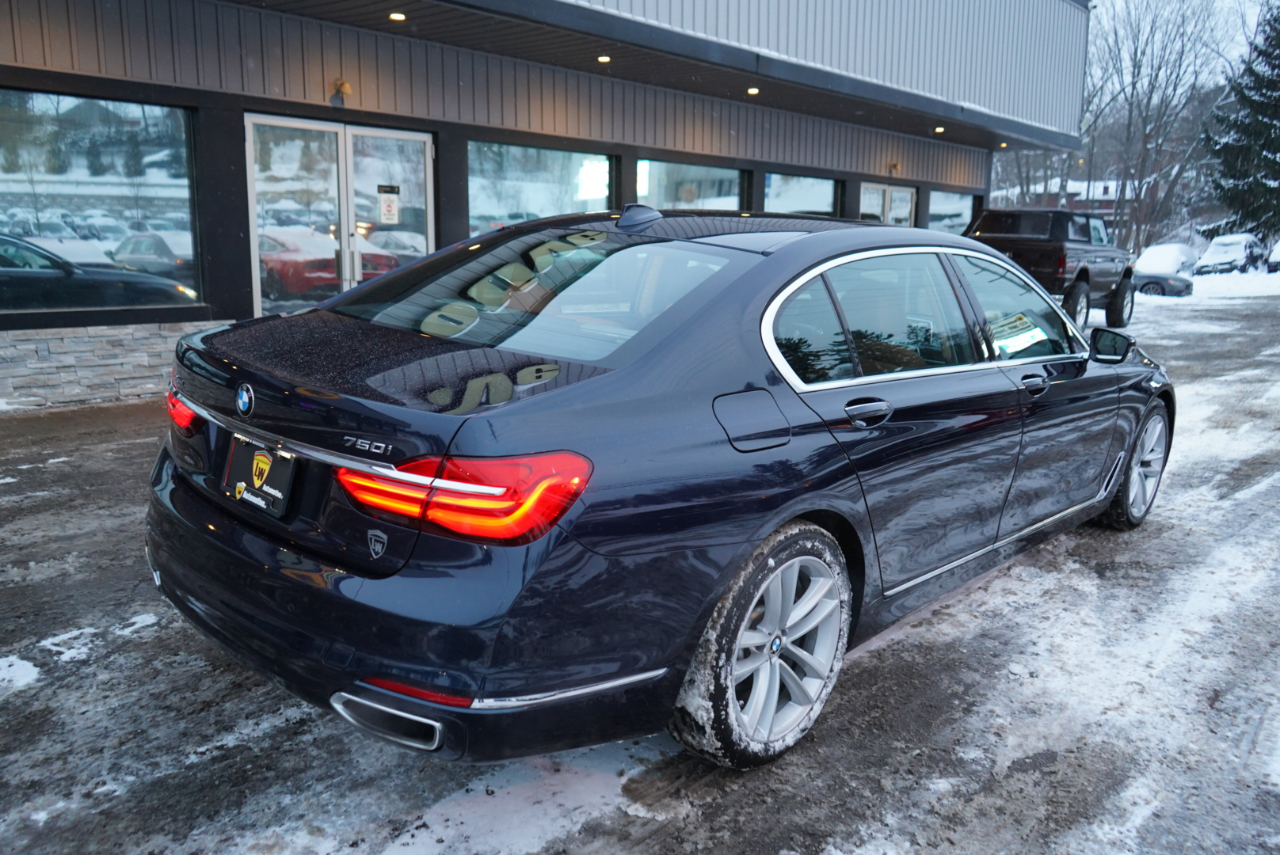 BMW 7 Series 750i xDrive Sedan 2018
