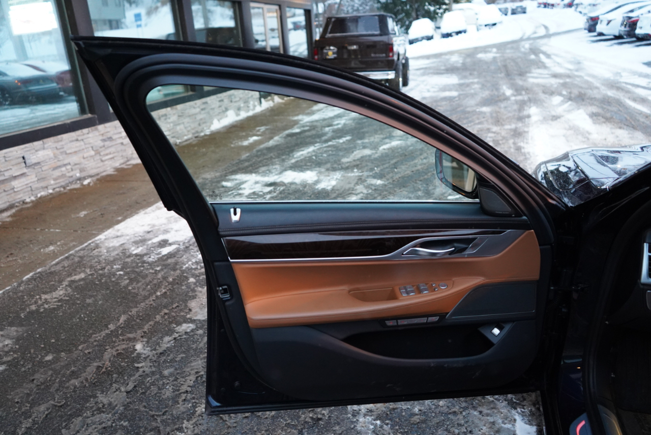 BMW 7 Series 750i xDrive Sedan 2018