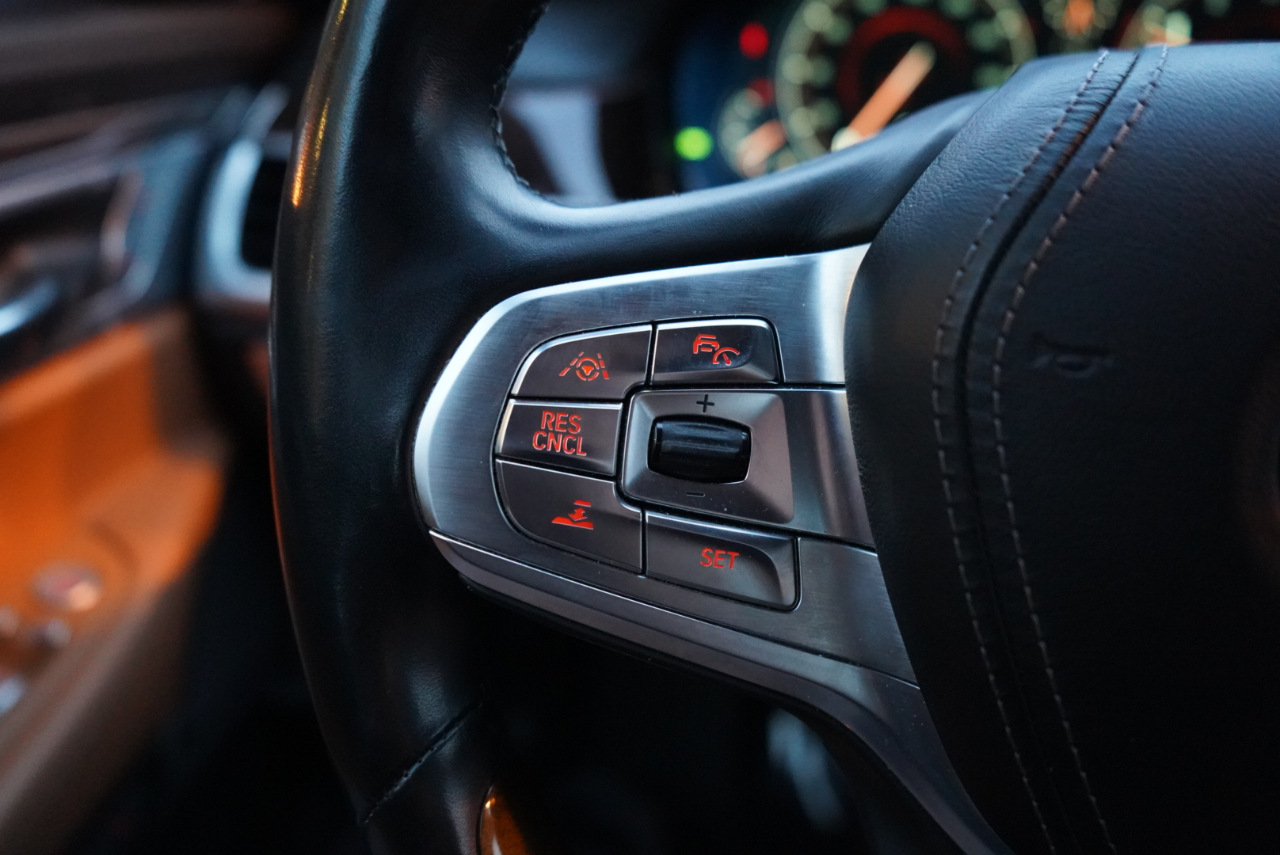 BMW 7 Series 750i xDrive Sedan 2018