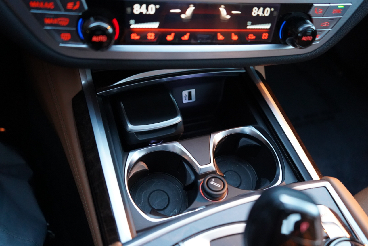 BMW 7 Series 750i xDrive Sedan 2018