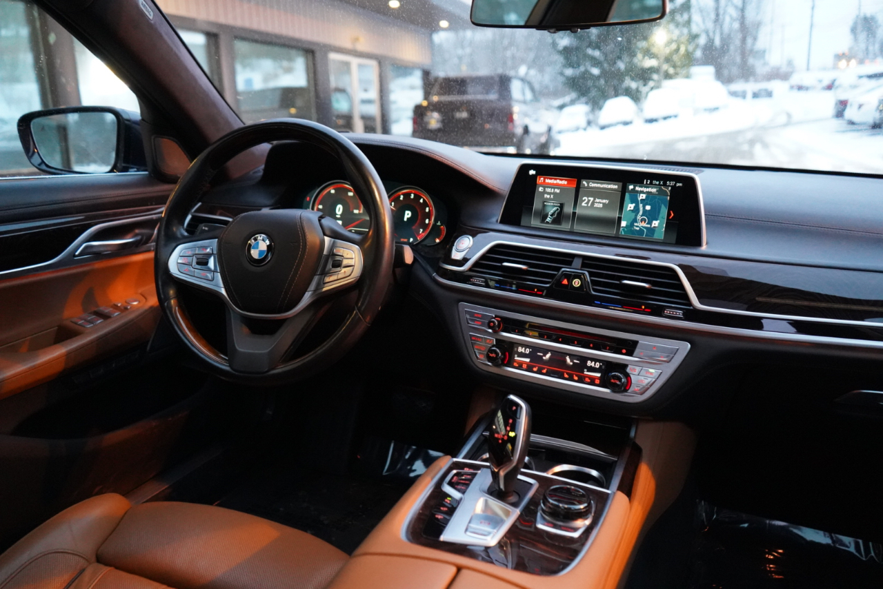 BMW 7 Series 750i xDrive Sedan 2018