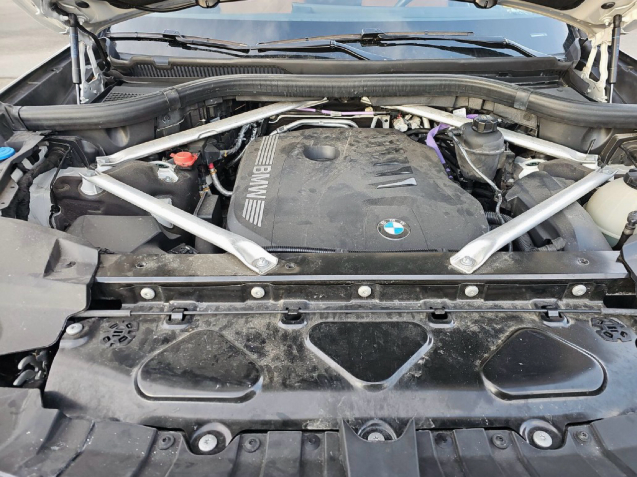 BMW X7 xDrive40i Sports Activity Vehicle 2025