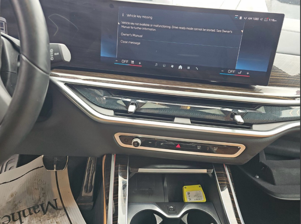 BMW X7 xDrive40i Sports Activity Vehicle 2025