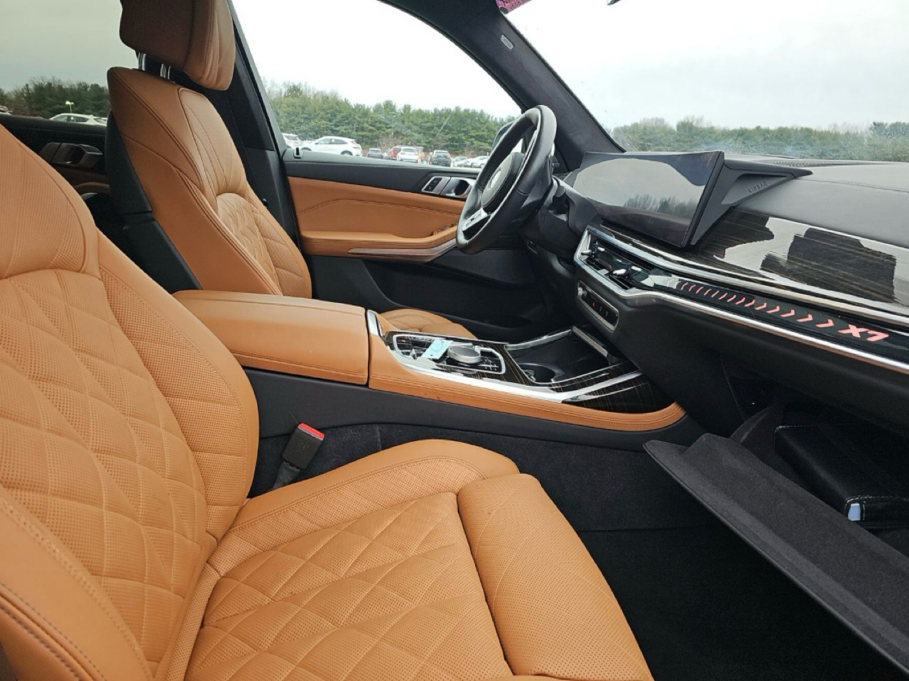 BMW X7 xDrive40i Sports Activity Vehicle 2025