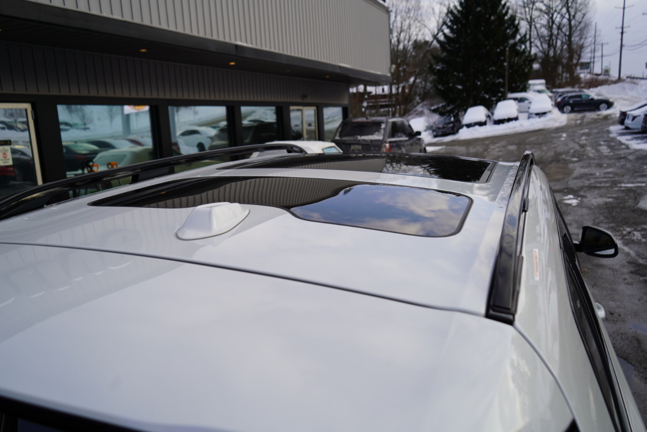 BMW X7 xDrive40i Sports Activity Vehicle 2025