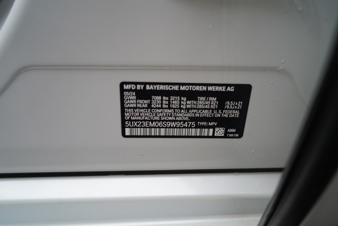 BMW X7 xDrive40i Sports Activity Vehicle 2025