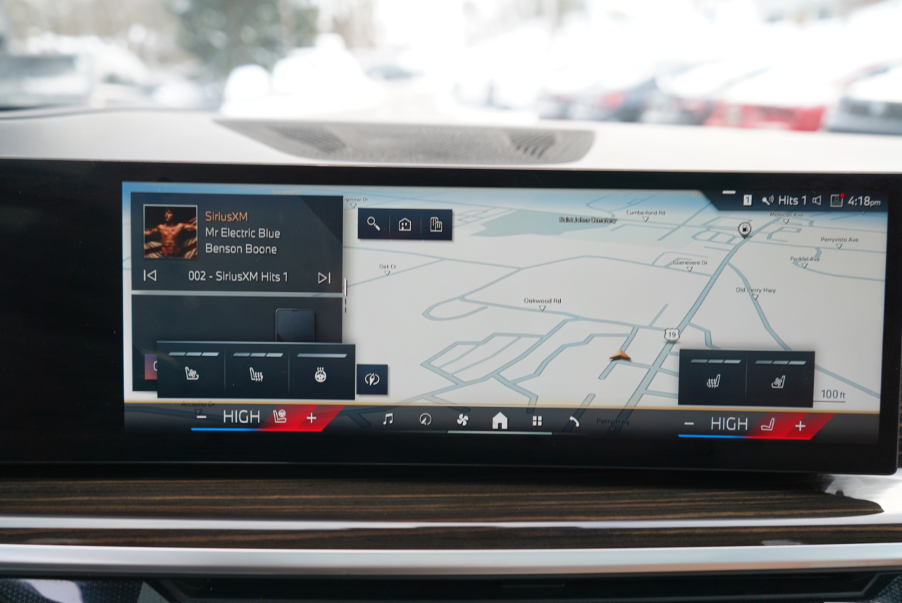 BMW X7 xDrive40i Sports Activity Vehicle 2025