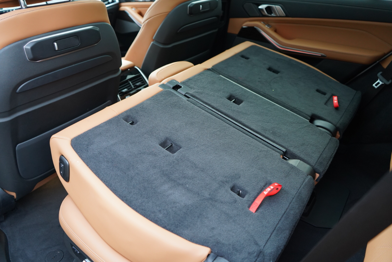 BMW X7 xDrive40i Sports Activity Vehicle 2025