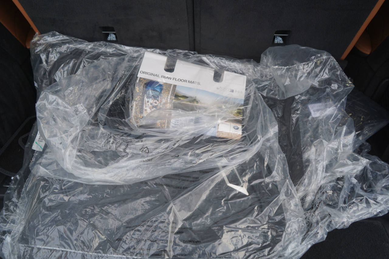 BMW X7 xDrive40i Sports Activity Vehicle 2025