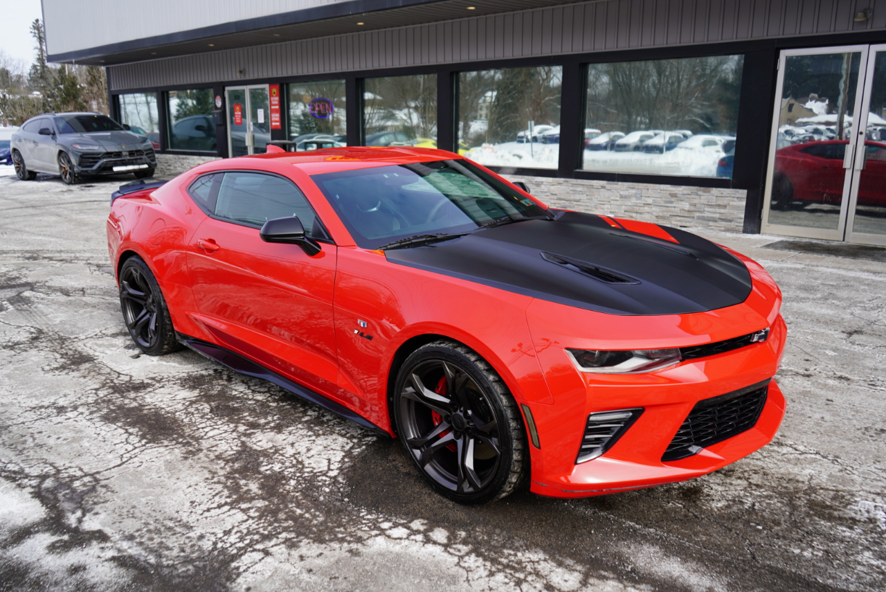 Chevrolet Camaro 2dr Cpe 1SS 2017