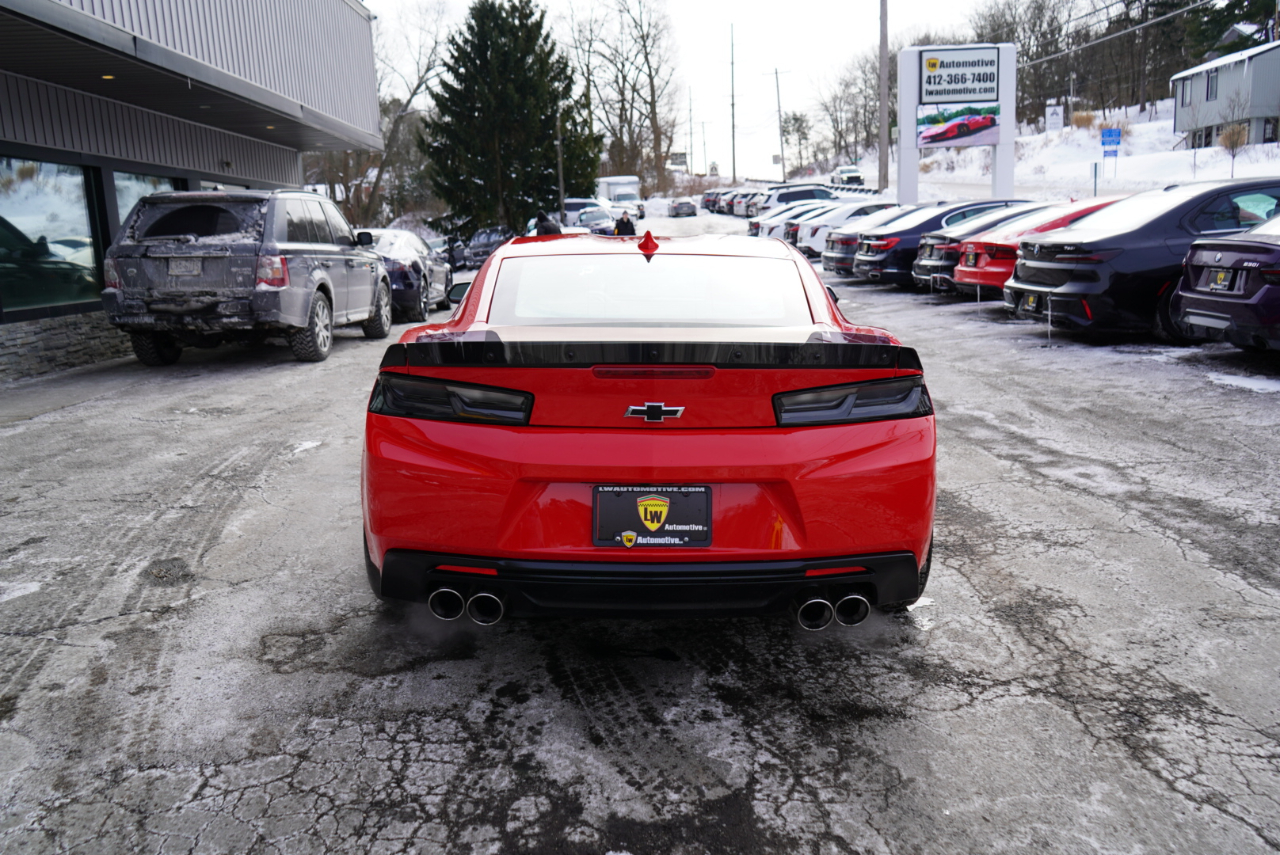 Chevrolet Camaro 2dr Cpe 1SS 2017