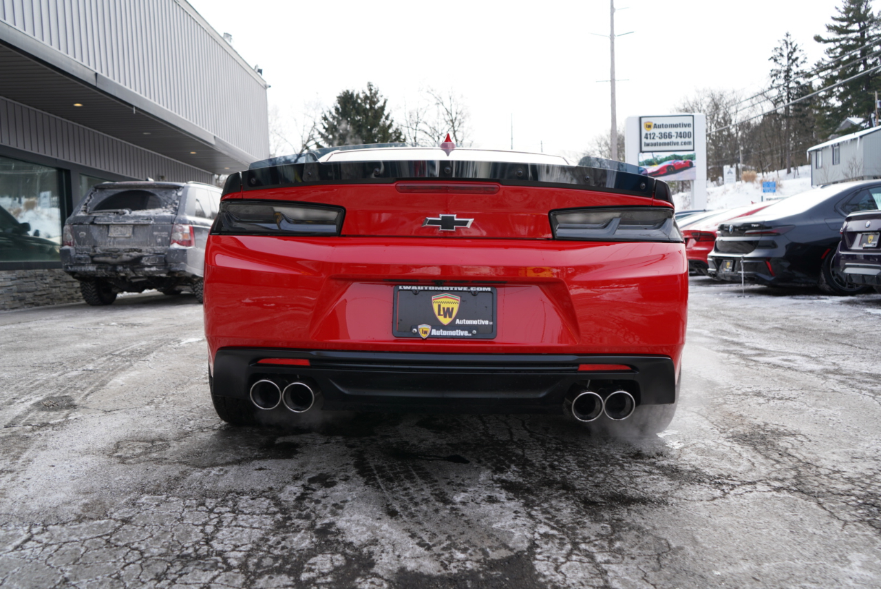 Chevrolet Camaro 2dr Cpe 1SS 2017