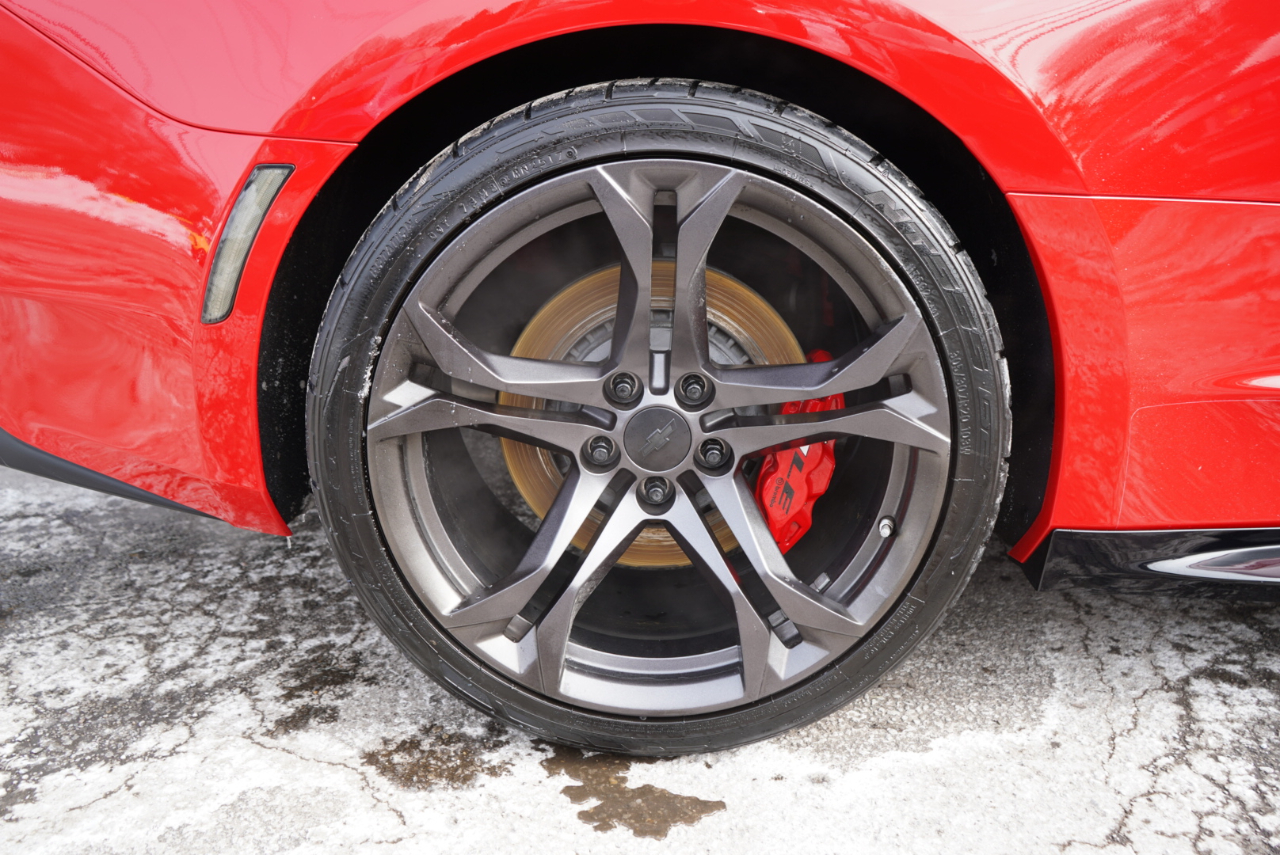 Chevrolet Camaro 2dr Cpe 1SS 2017