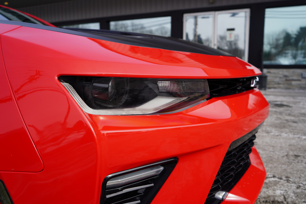 Chevrolet Camaro 2dr Cpe 1SS 2017