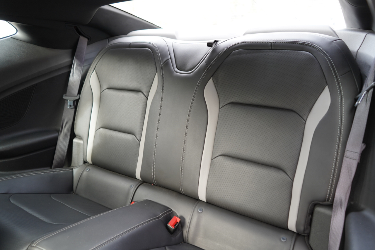 Chevrolet Camaro 2dr Cpe 1SS 2017