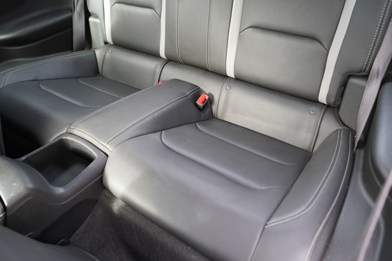 Chevrolet Camaro 2dr Cpe 1SS 2017