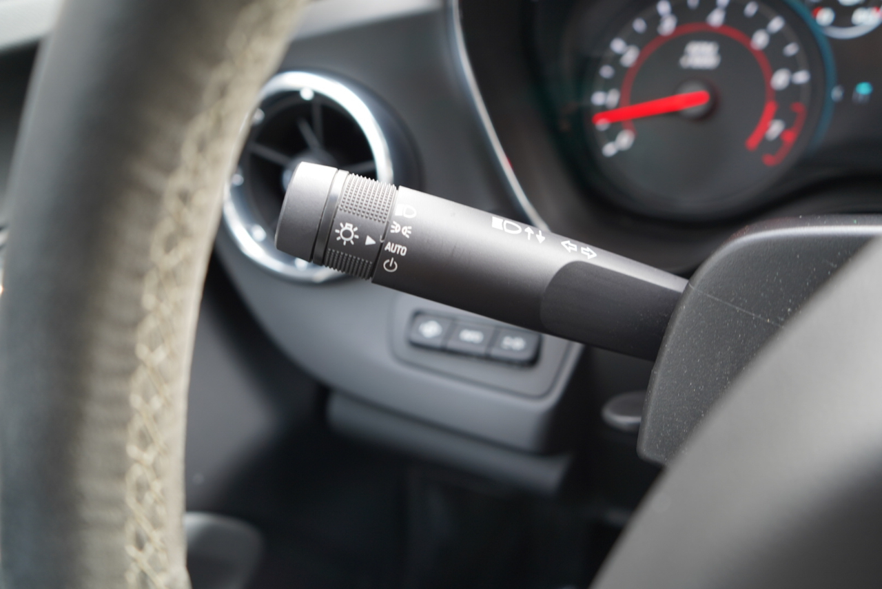 Chevrolet Camaro 2dr Cpe 1SS 2017