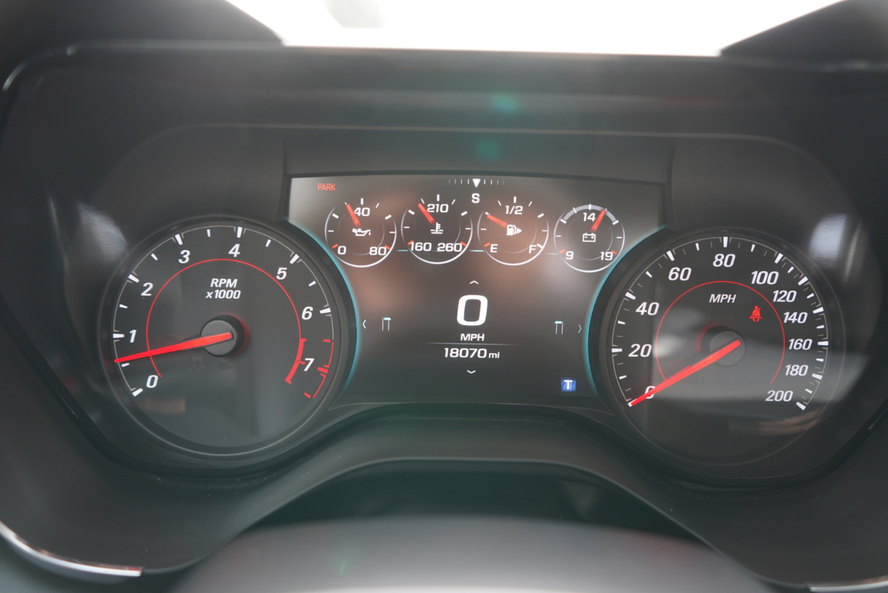 Chevrolet Camaro 2dr Cpe 1SS 2017