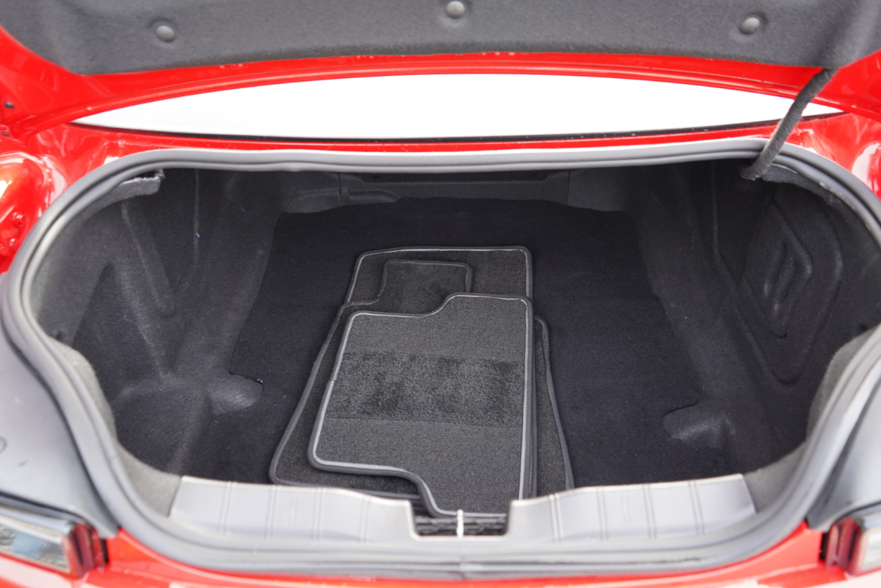 Chevrolet Camaro 2dr Cpe 1SS 2017