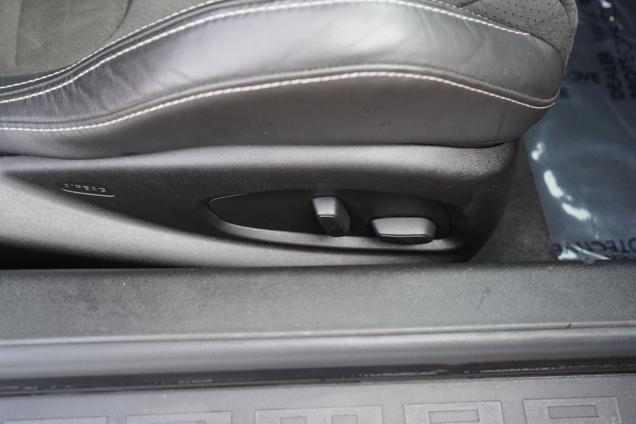 Chevrolet Camaro 2dr Cpe 1SS 2017