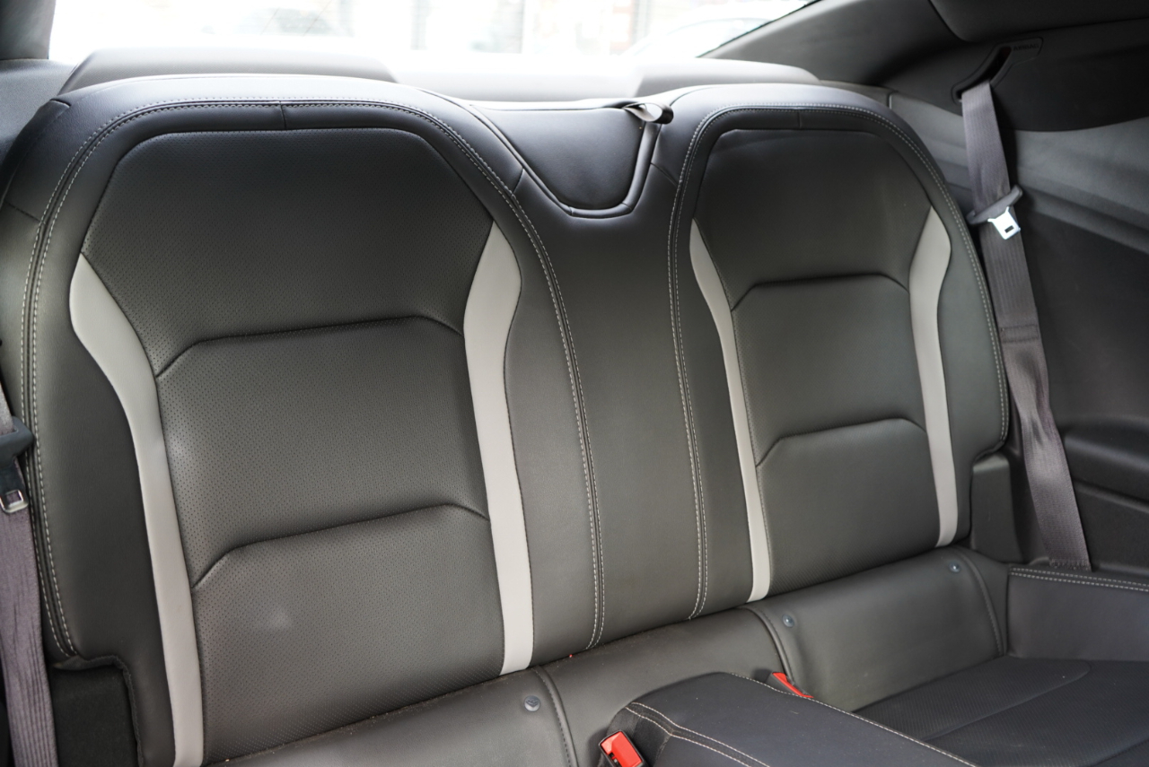 Chevrolet Camaro 2dr Cpe 1SS 2017