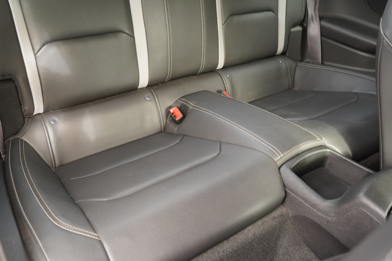 Chevrolet Camaro 2dr Cpe 1SS 2017