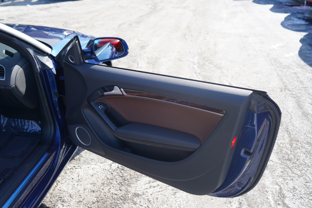 Audi A5 2dr Cabriolet Auto quattro 2.0T Premium Plus 2014