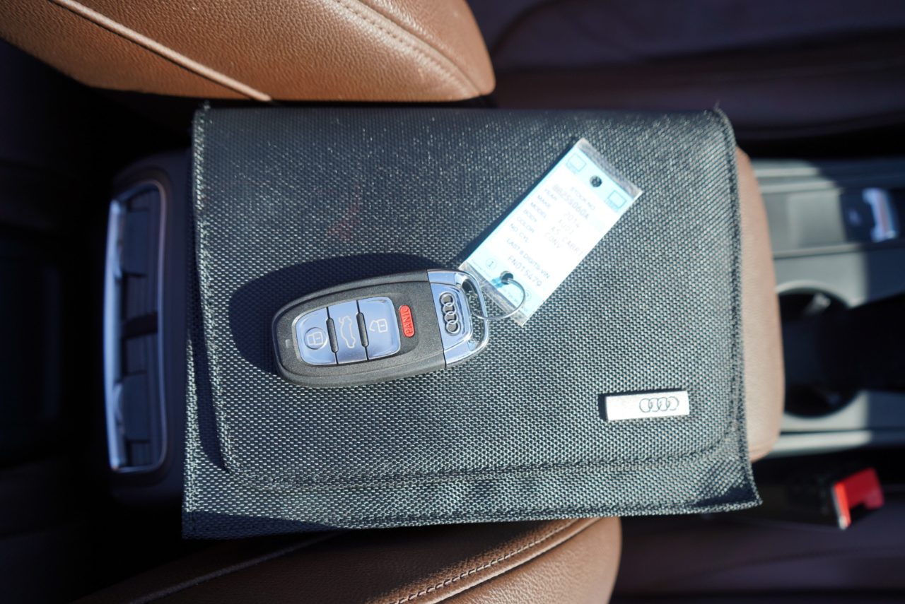 Audi A5 2dr Cabriolet Auto quattro 2.0T Premium Plus 2014