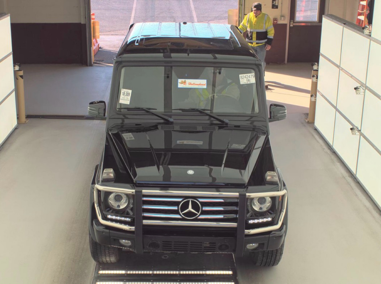 Mercedes-Benz G-Class 4MATIC 4dr G 550 2015