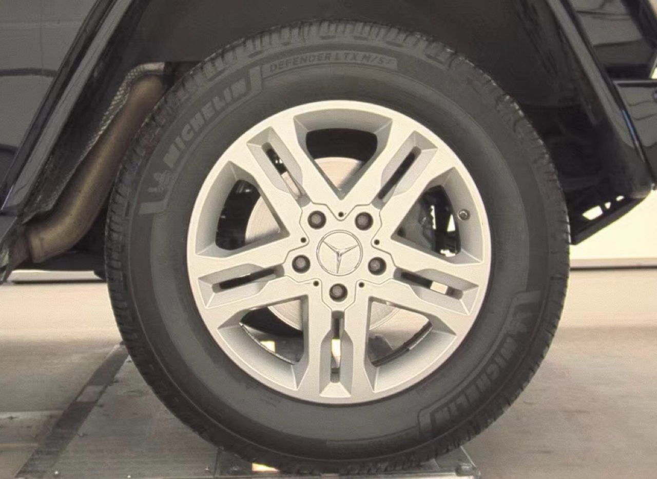 Mercedes-Benz G-Class 4MATIC 4dr G 550 2015