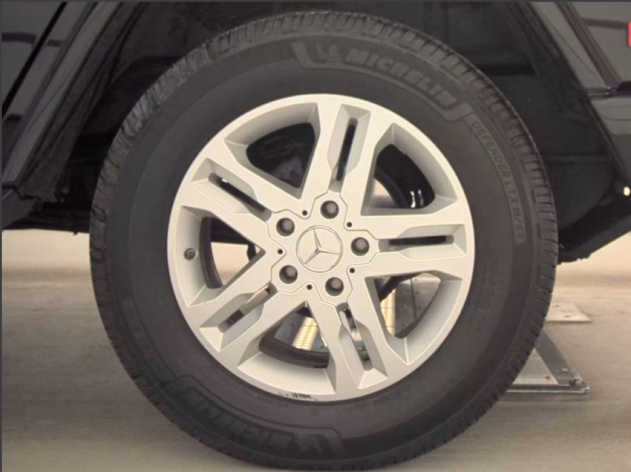 Mercedes-Benz G-Class 4MATIC 4dr G 550 2015